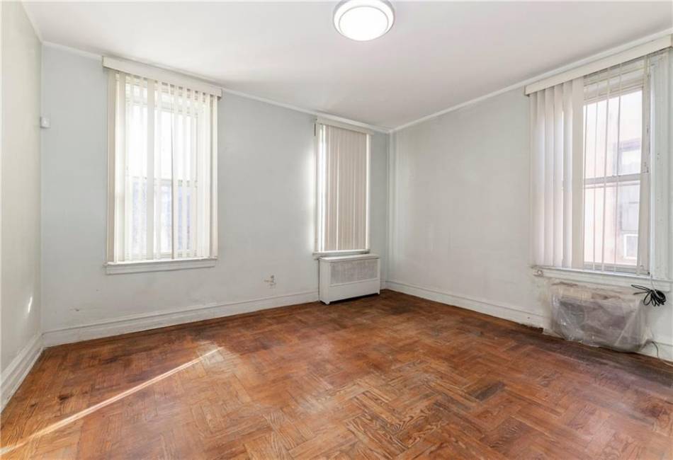 1847 Troy Avenue, Brooklyn, New York 11234, 3 Bedrooms Bedrooms, ,2 BathroomsBathrooms,Residential,For Sale,Troy,488713