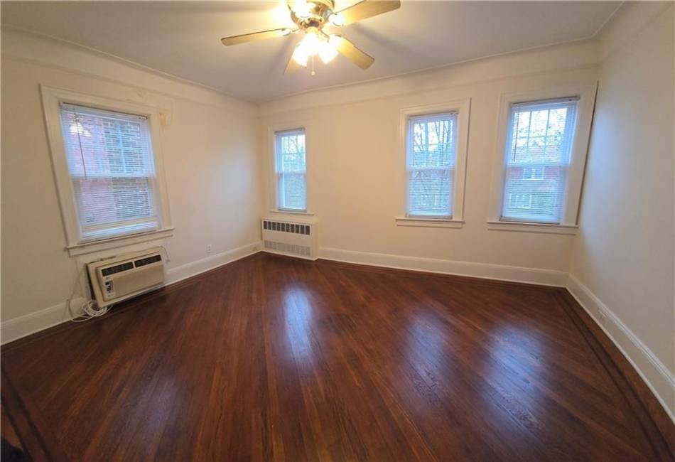 1939 38th Street, Brooklyn, New York 11234, 3 Bedrooms Bedrooms, ,2 BathroomsBathrooms,Residential,For Sale,38th,488716