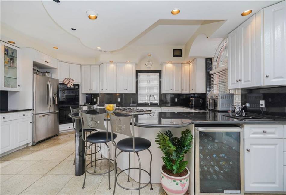 2363 64th Street, Brooklyn, New York 11234, 3 Bedrooms Bedrooms, ,4 BathroomsBathrooms,Residential,For Sale,64th,488724