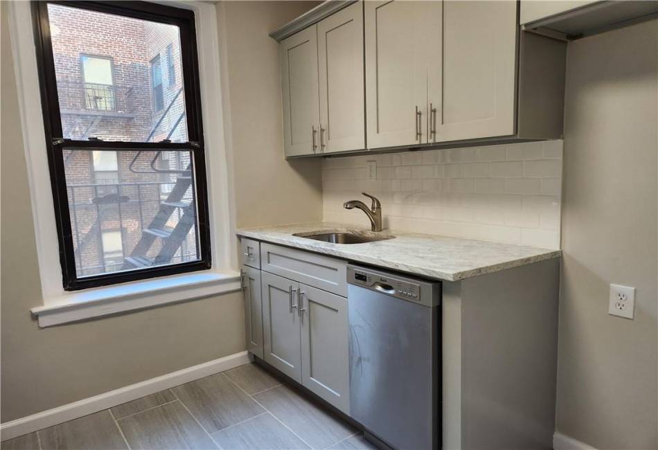 9524 Fort Hamilton Parkway, Brooklyn, New York 11209, 1 Bedroom Bedrooms, ,1 BathroomBathrooms,Residential,For Sale,Fort Hamilton,488731