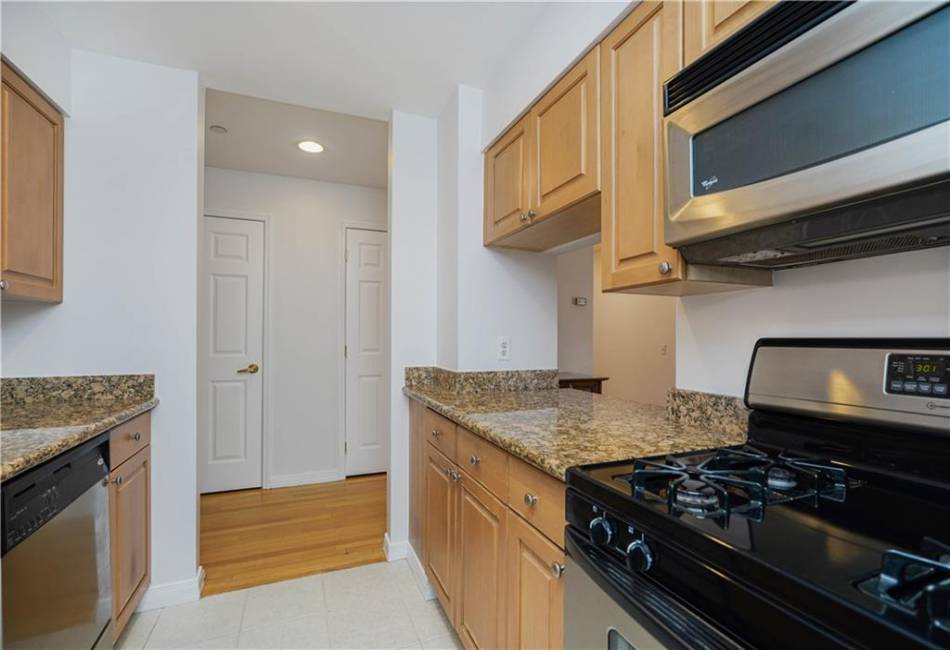 9718 Ft Hamilton Parkway, Brooklyn, New York 11209, 2 Bedrooms Bedrooms, ,2 BathroomsBathrooms,Residential,For Sale,Ft Hamilton,488735