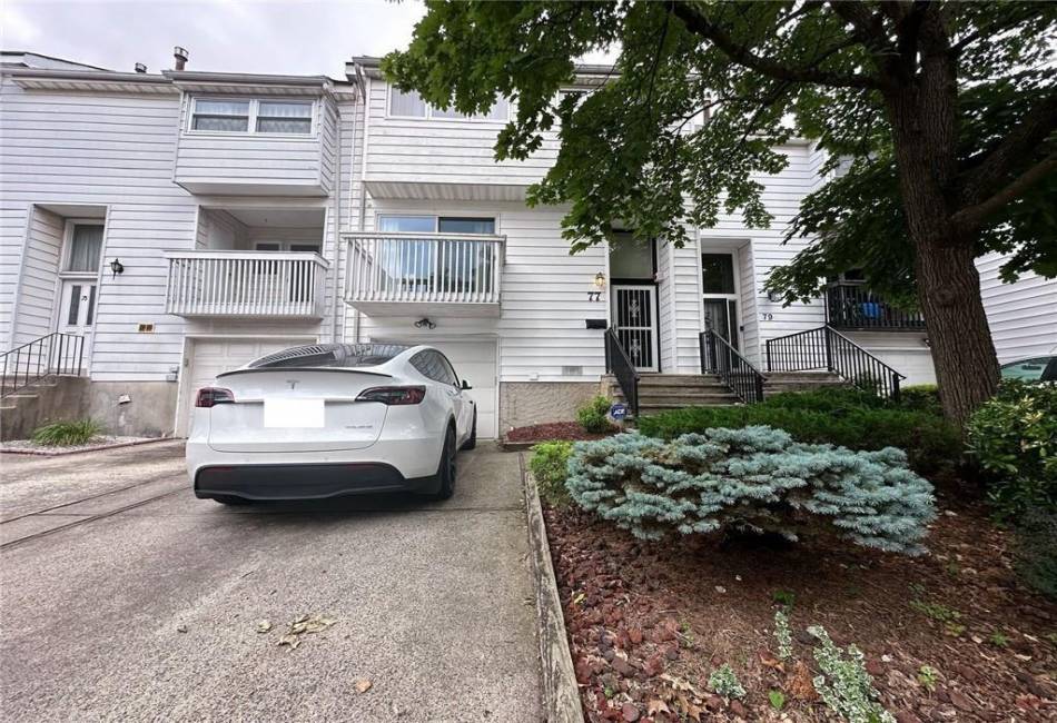 77 Dover Green, Staten Island, New York 10312, 3 Bedrooms Bedrooms, ,3 BathroomsBathrooms,Residential,For Sale,Dover,488748