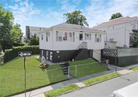 42 Mills Avenue, Staten Island, New York 10305, ,2 BathroomsBathrooms,Residential,For Sale,Mills,488749