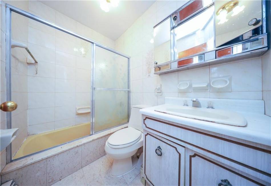 227 27th Avenue, Brooklyn, New York 11214, 7 Bedrooms Bedrooms, ,5 BathroomsBathrooms,Residential,For Sale,27th,488754