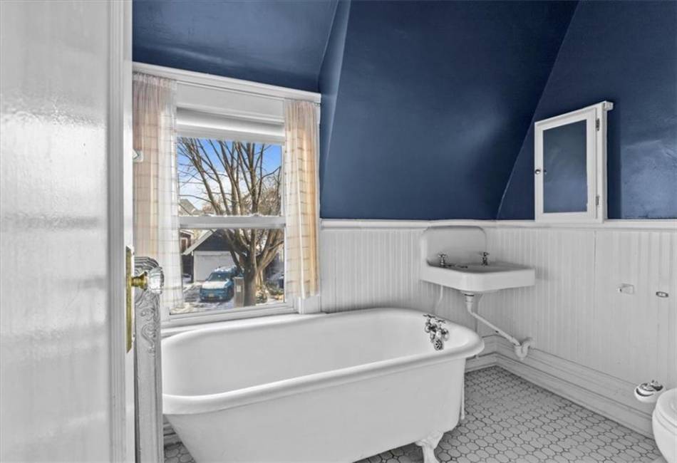 540 Argyle Road, Brooklyn, New York 11230, 4 Bedrooms Bedrooms, ,5 BathroomsBathrooms,Residential,For Sale,Argyle,488757