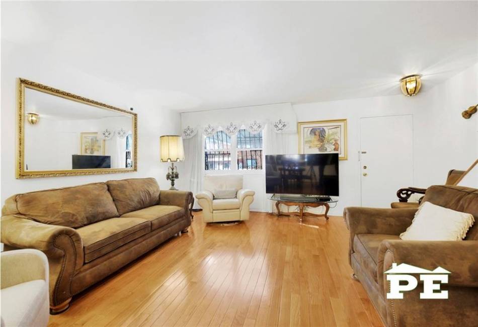 772 Mother Gaston Boulevard, Brooklyn, New York 11212, 2 Bedrooms Bedrooms, ,1.5 BathroomsBathrooms,Residential,For Sale,Mother Gaston,488745