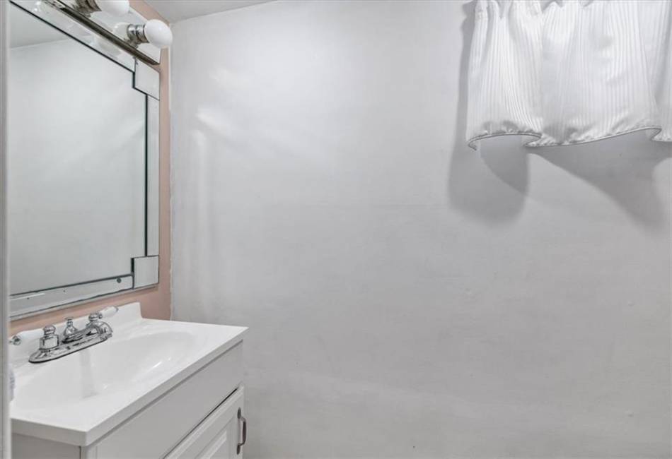 6214 Avenue T, Brooklyn, New York 11234, 3 Bedrooms Bedrooms, ,2 BathroomsBathrooms,Residential,For Sale,Avenue T,488767