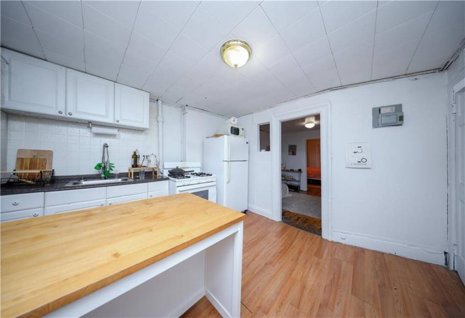 150 14th Street, Brooklyn, New York 11215, 7 Bedrooms Bedrooms, ,4 BathroomsBathrooms,Residential,For Sale,14th,488753