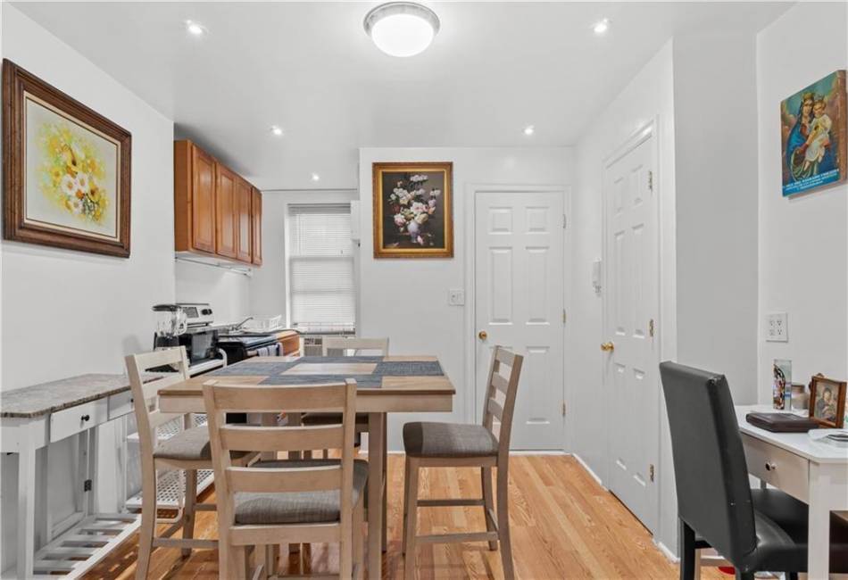 430 46th Street, Manhattan, New York 10036, 2 Bedrooms Bedrooms, ,1 BathroomBathrooms,Residential,For Sale,46th,488780