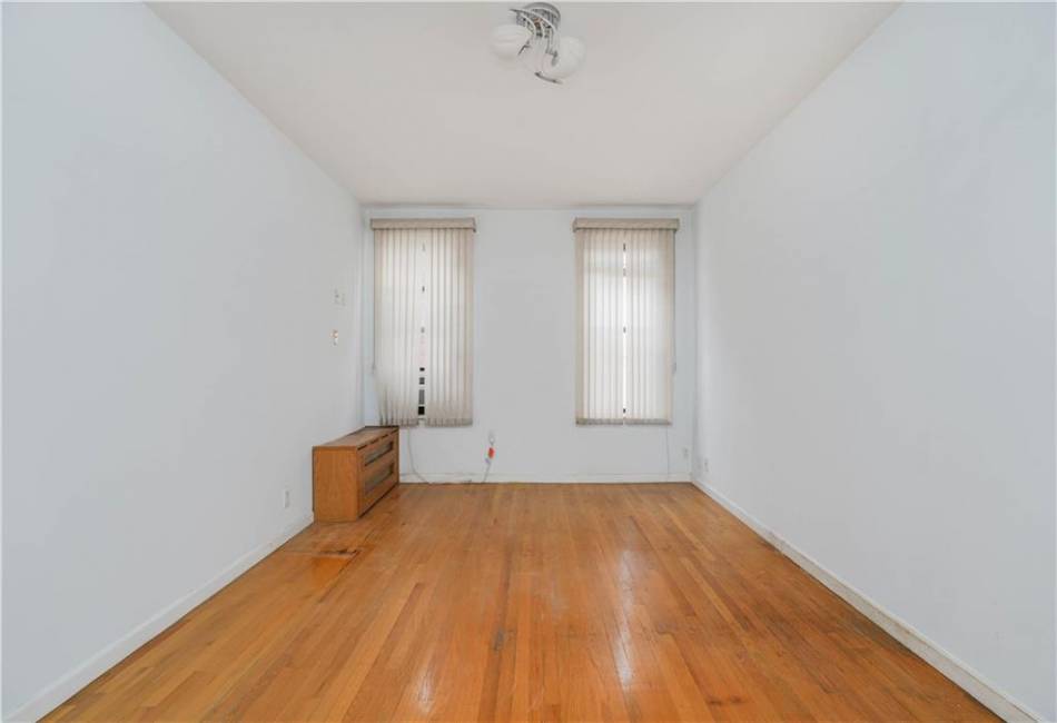 2940 Ocean Avenue, Brooklyn, New York 11235, 1 Bedroom Bedrooms, ,1 BathroomBathrooms,Residential,For Sale,Ocean,488781