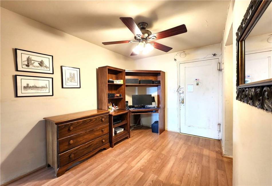 3021 Avenue Z, Brooklyn, New York 11235, 1 Bedroom Bedrooms, ,1 BathroomBathrooms,Residential,For Sale,Avenue Z,488758