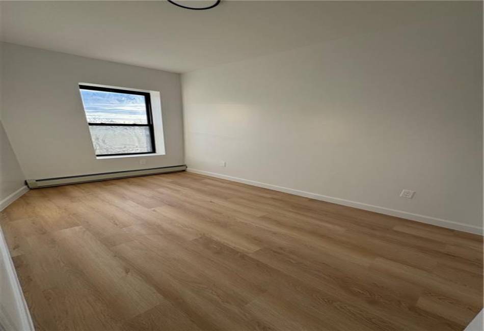 374 Miller Avenue, Brooklyn, New York 11207, 3 Bedrooms Bedrooms, ,1 BathroomBathrooms,Rental,For Sale,Miller,488788