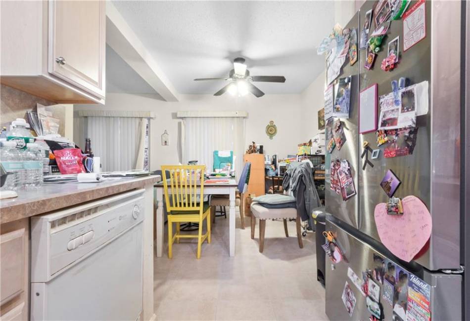 192 Jamie Lane, Staten Island, New York 10312, 2 Bedrooms Bedrooms, ,3 BathroomsBathrooms,Residential,For Sale,Jamie,488792