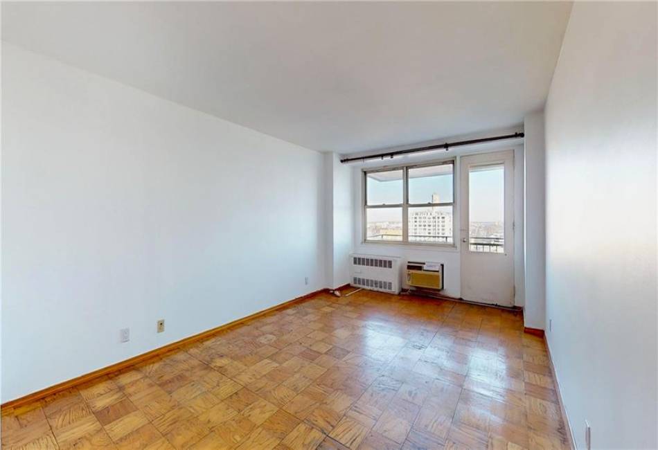 35 Seacoast Terrace, Brooklyn, New York 11235, 1 Bedroom Bedrooms, ,1 BathroomBathrooms,Residential,For Sale,Seacoast,488779