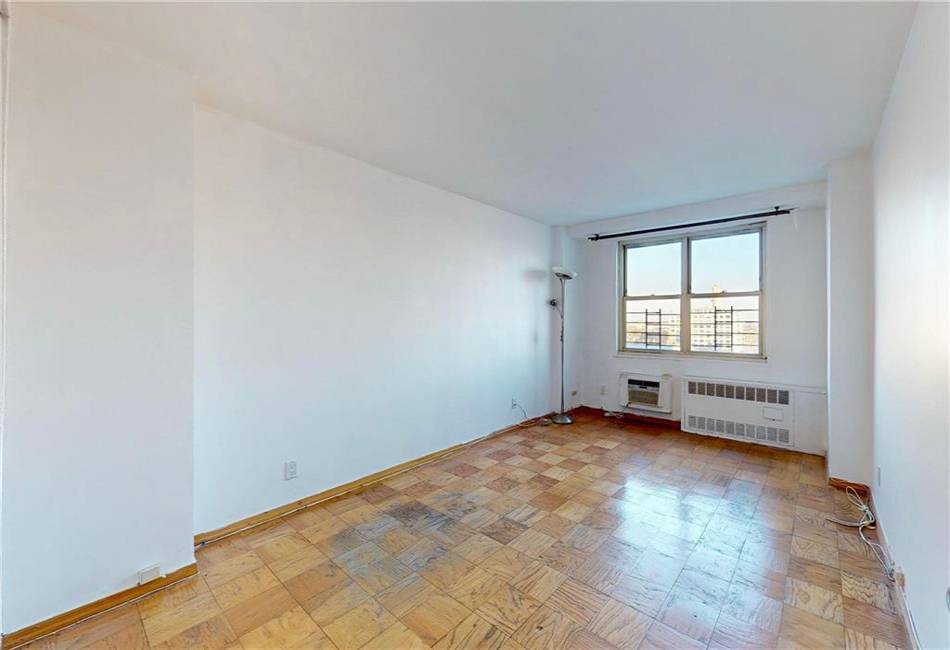 35 Seacoast Terrace, Brooklyn, New York 11235, 1 Bedroom Bedrooms, ,1 BathroomBathrooms,Residential,For Sale,Seacoast,488779