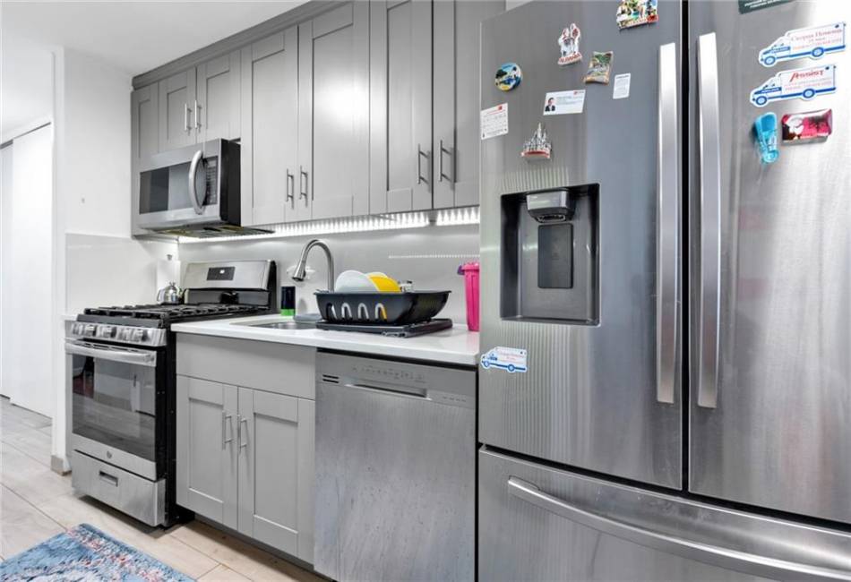 2483 16th Street, Brooklyn, New York 11214, 2 Bedrooms Bedrooms, ,1 BathroomBathrooms,Residential,For Sale,16th,488806