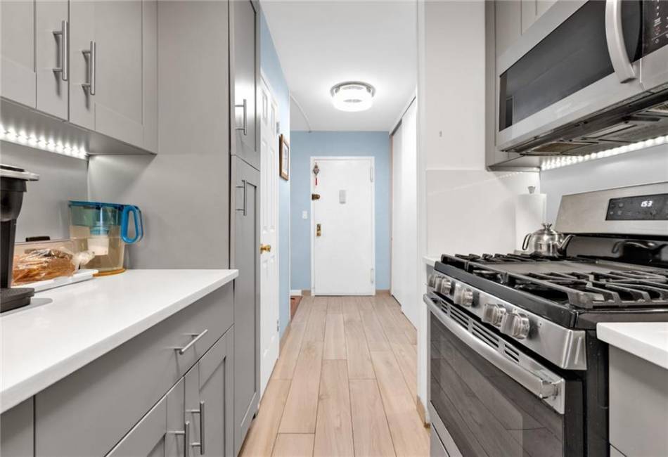 2483 16th Street, Brooklyn, New York 11214, 2 Bedrooms Bedrooms, ,1 BathroomBathrooms,Residential,For Sale,16th,488806