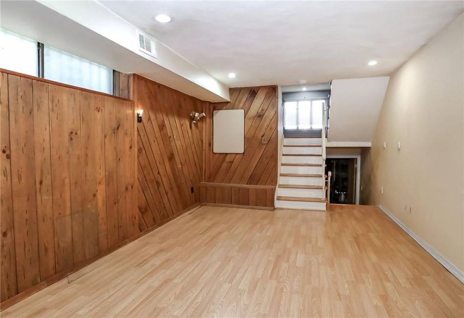 106 Vincent Avenue, Staten Island, New York 10306, 3 Bedrooms Bedrooms, ,2 BathroomsBathrooms,Residential,For Sale,Vincent,488818