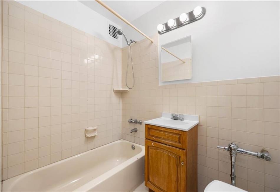 495 7th Street, Brooklyn, New York 11218, 1 Bedroom Bedrooms, ,1 BathroomBathrooms,Residential,For Sale,7th,488844