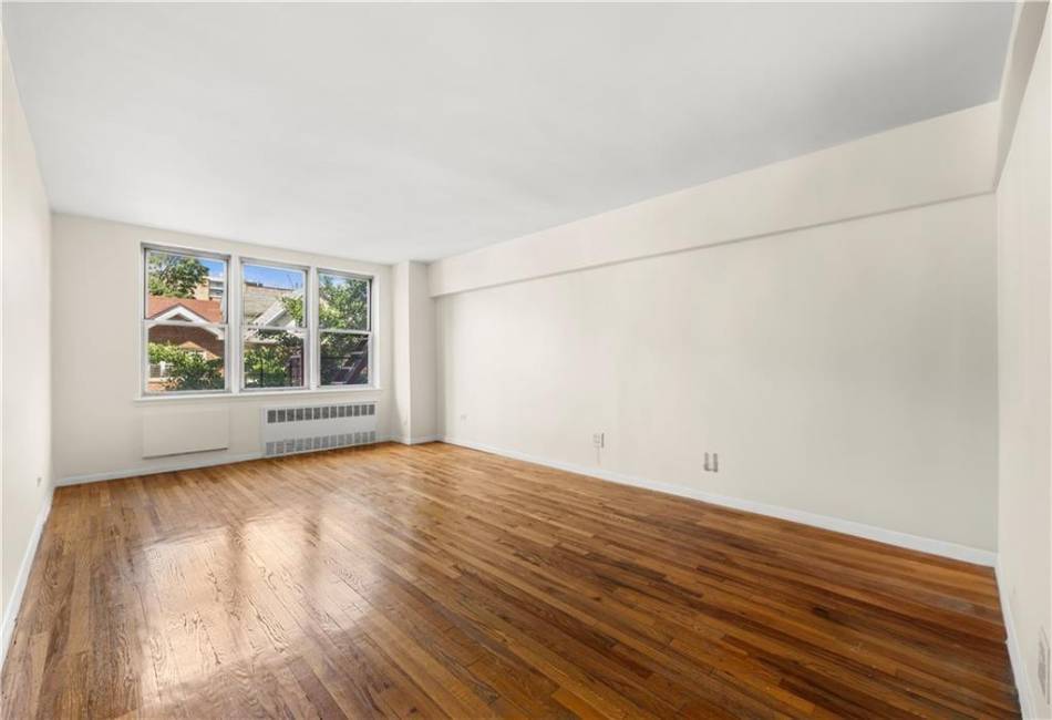 495 7th Street, Brooklyn, New York 11218, 1 Bedroom Bedrooms, ,1 BathroomBathrooms,Residential,For Sale,7th,488844