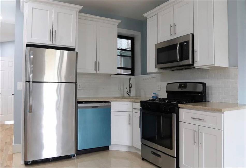 574 Ralph Avenue, Brooklyn, New York 11233, 8 Bedrooms Bedrooms, ,Residential,For Sale,Ralph,488727