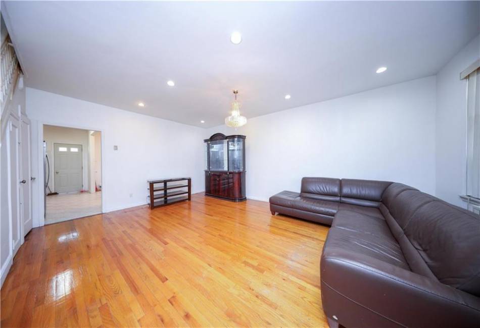 2337 16th Street, Brooklyn, New York 11229, 4 Bedrooms Bedrooms, ,3 BathroomsBathrooms,Residential,For Sale,16th,488840