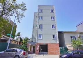 2934 Brighton 4th Street, Brooklyn, New York 11235, 2 Bedrooms Bedrooms, ,1.5 BathroomsBathrooms,Residential,For Sale,Brighton 4th,488862