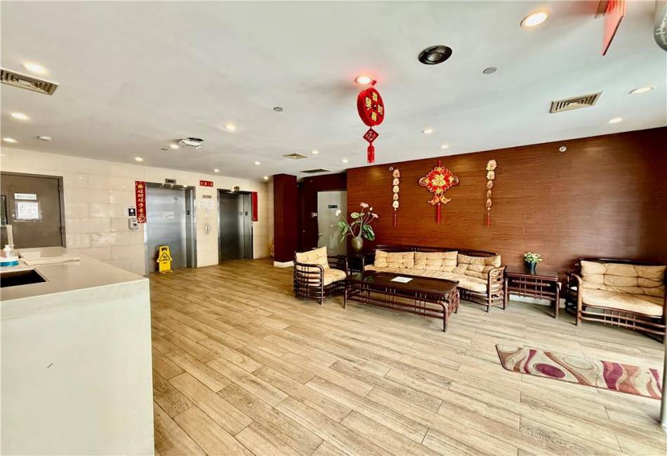 3834 Parsons Boulevard, Flushing, New York 11354, 2 Bedrooms Bedrooms, ,1 BathroomBathrooms,Residential,For Sale,Parsons,488864