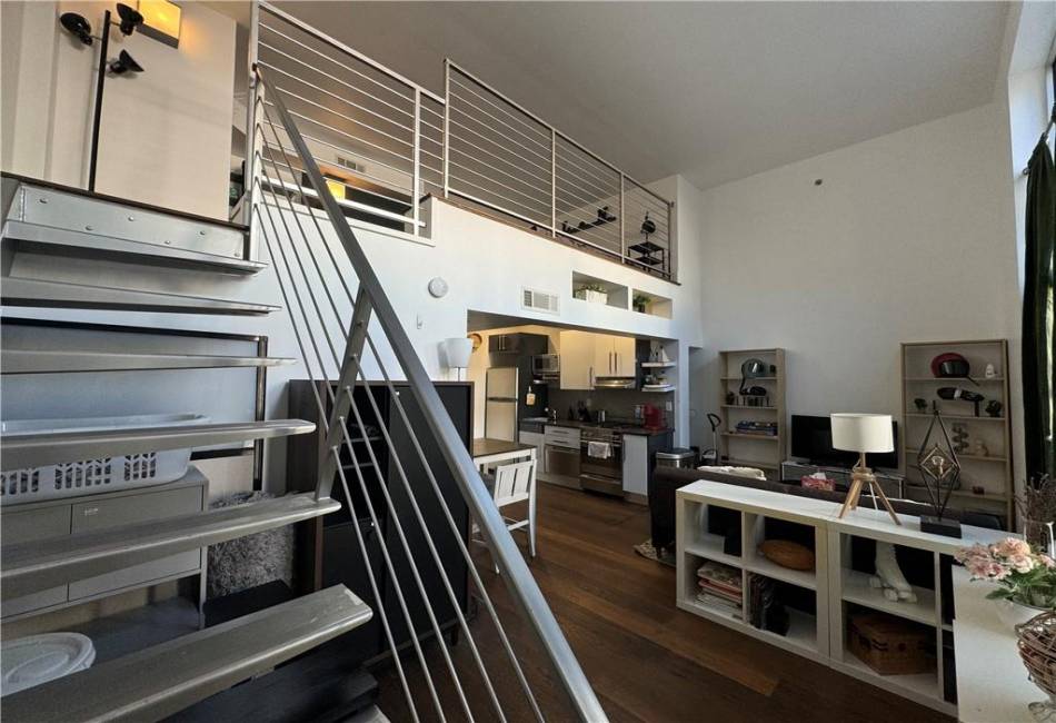 390 Lorimer Street, Brooklyn, New York 11206, ,1 BathroomBathrooms,Residential,For Sale,Lorimer,488885