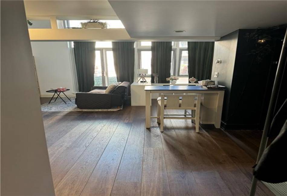 390 Lorimer Street, Brooklyn, New York 11206, ,1 BathroomBathrooms,Residential,For Sale,Lorimer,488885