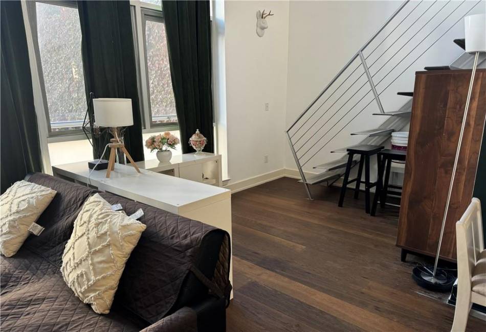 390 Lorimer Street, Brooklyn, New York 11206, ,1 BathroomBathrooms,Residential,For Sale,Lorimer,488885