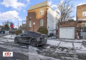 3402 Kings Highway, Brooklyn, New York 11234, 3 Bedrooms Bedrooms, ,3 BathroomsBathrooms,Residential,For Sale,Kings Highway,488870