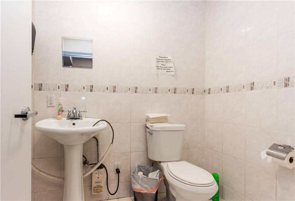 8686 Bay Parkway, Brooklyn, New York 11214, ,Commercial,For Sale,Bay,488879