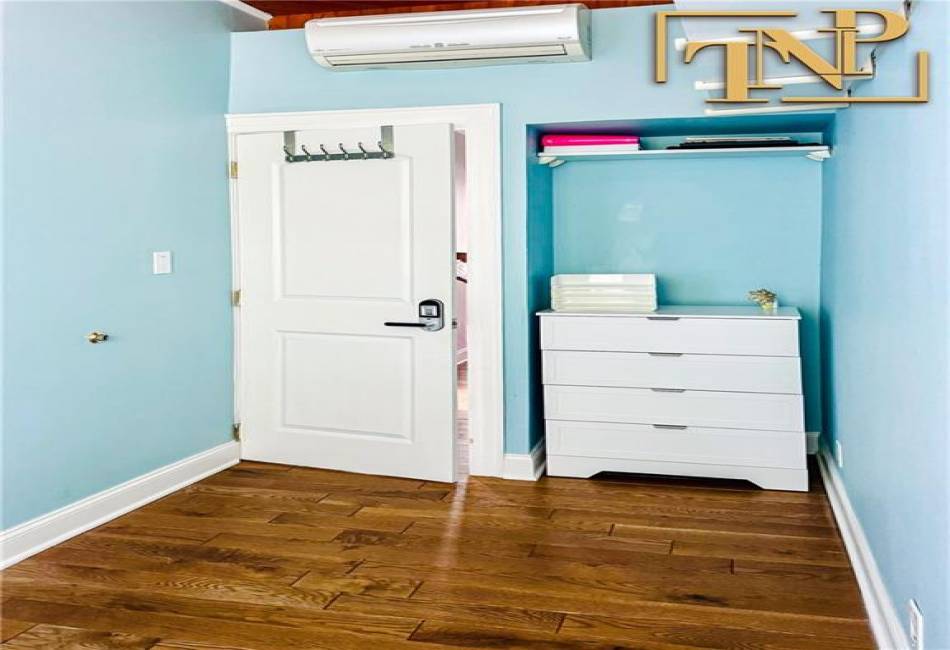 1943 29th Street, Brooklyn, New York 11229, 4 Bedrooms Bedrooms, ,2 BathroomsBathrooms,Residential,For Sale,29th,488894