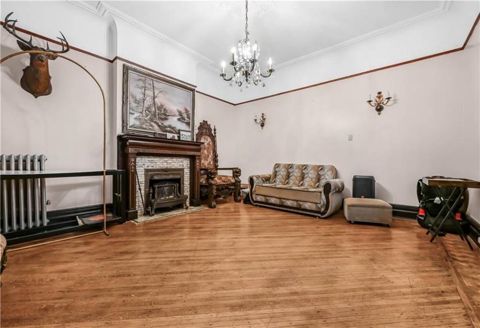 515 24th Street, Brooklyn, New York 11210, 7 Bedrooms Bedrooms, ,5 BathroomsBathrooms,Residential,For Sale,24th,488899