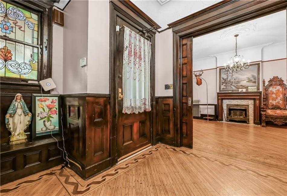 515 24th Street, Brooklyn, New York 11210, 7 Bedrooms Bedrooms, ,5 BathroomsBathrooms,Residential,For Sale,24th,488899