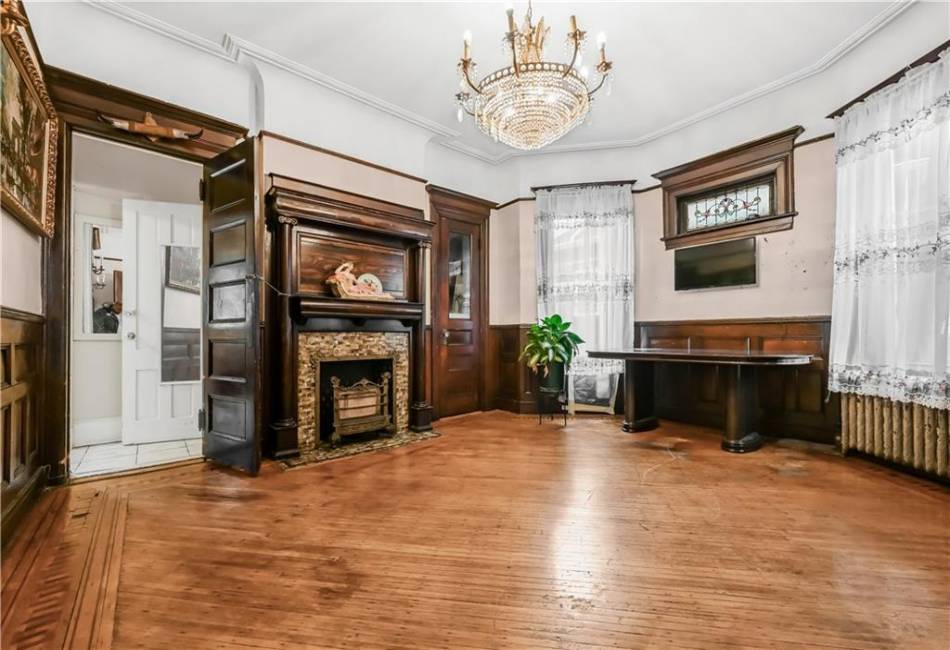 515 24th Street, Brooklyn, New York 11210, 7 Bedrooms Bedrooms, ,5 BathroomsBathrooms,Residential,For Sale,24th,488899
