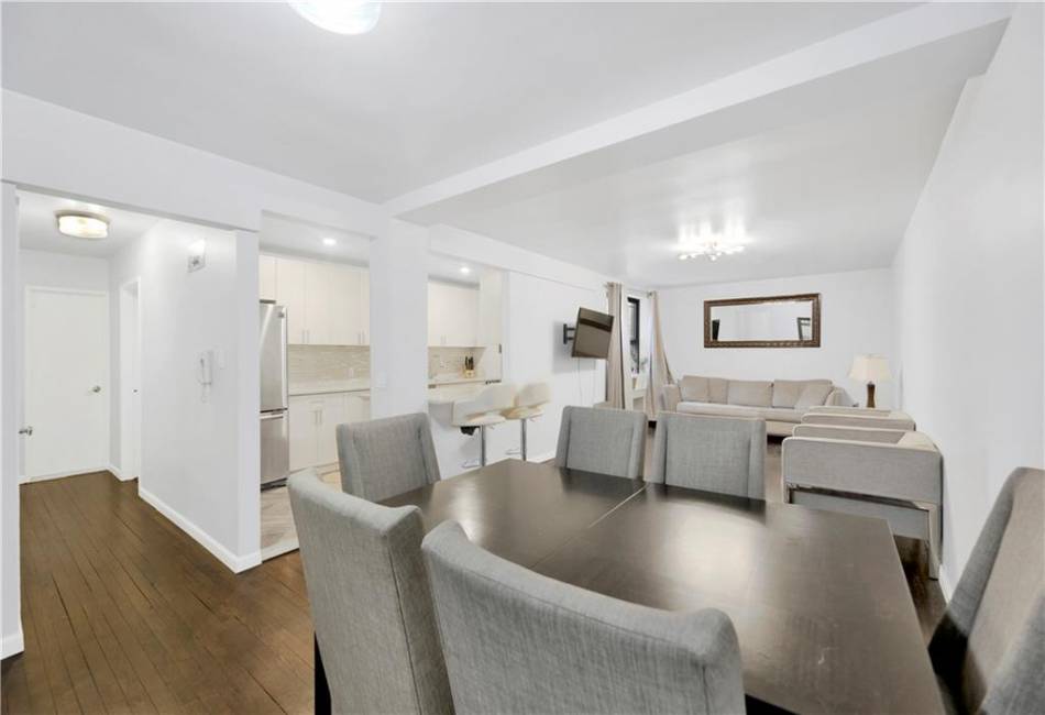3021 Avenue Z, Brooklyn, New York 11235, 2 Bedrooms Bedrooms, ,1 BathroomBathrooms,Residential,For Sale,Avenue Z,488846