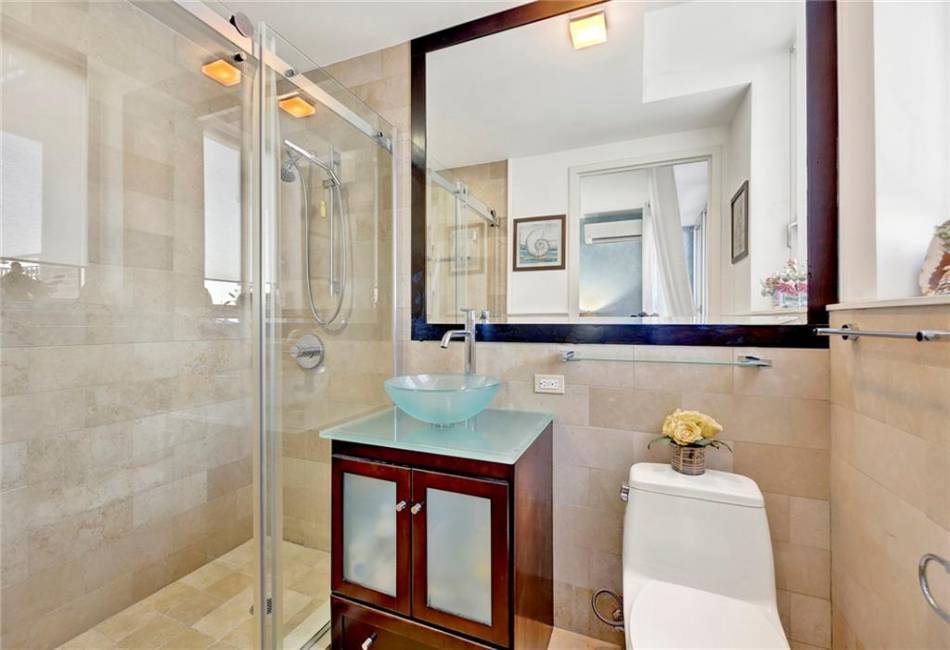 71 Village Rd North, Brooklyn, New York 11223, 2 Bedrooms Bedrooms, ,2 BathroomsBathrooms,Residential,For Sale,Village Rd North,488851