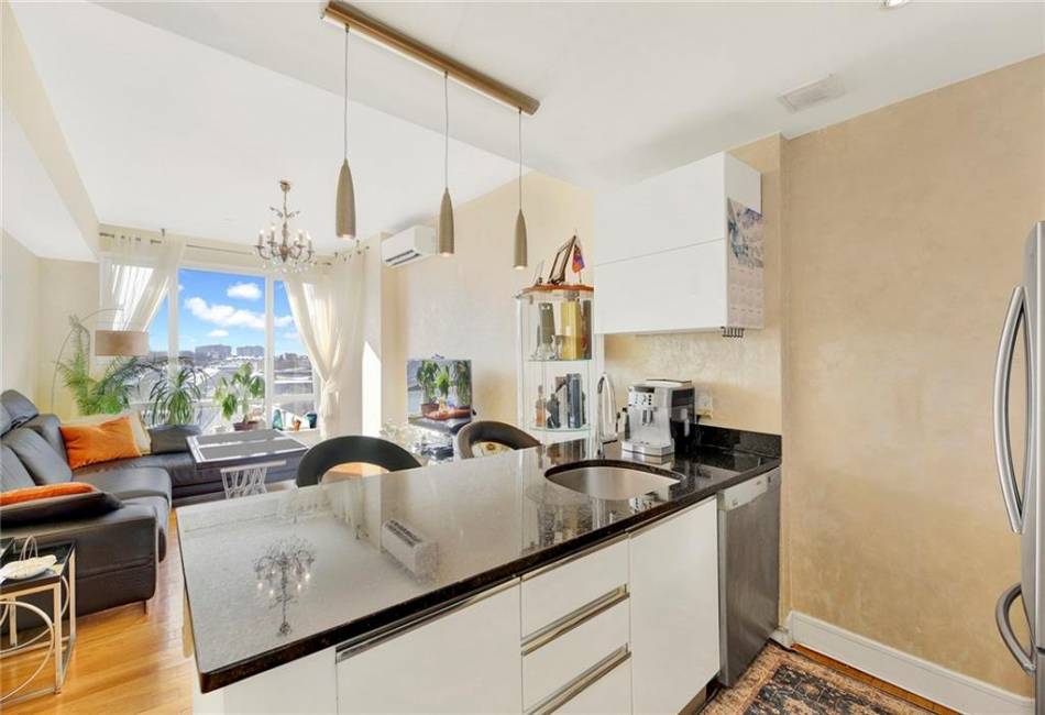 71 Village Rd North, Brooklyn, New York 11223, 2 Bedrooms Bedrooms, ,2 BathroomsBathrooms,Residential,For Sale,Village Rd North,488851