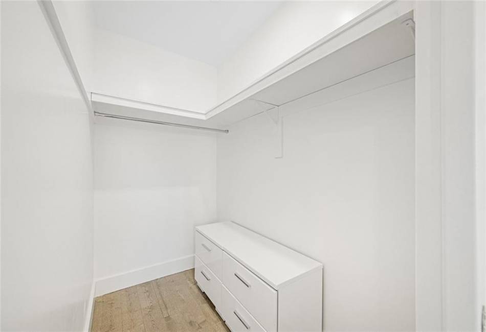 2066 85th Street, Brooklyn, New York 11214, 2 Bedrooms Bedrooms, ,2 BathroomsBathrooms,Residential,For Sale,85th,488909