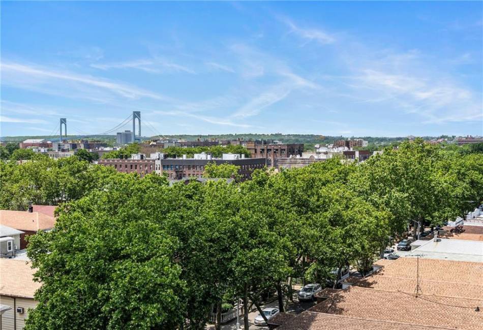 7616 Bay Parkway, Brooklyn, New York 11214, 3 Bedrooms Bedrooms, ,3 BathroomsBathrooms,Residential,For Sale,Bay,488910