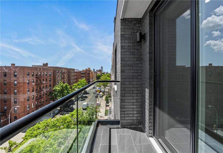7616 Bay Parkway, Brooklyn, New York 11214, 3 Bedrooms Bedrooms, ,3 BathroomsBathrooms,Residential,For Sale,Bay,488910