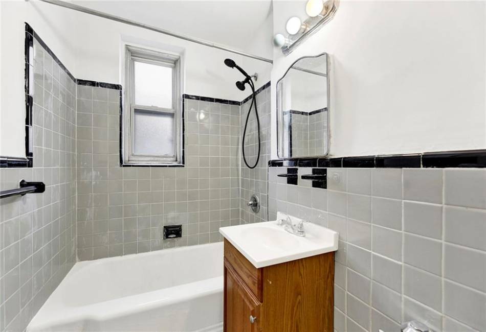 2250 Brigham Street, Brooklyn, New York 11229, 2 Bedrooms Bedrooms, ,1 BathroomBathrooms,Residential,For Sale,Brigham,488872