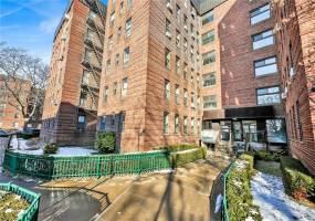 2250 Brigham Street, Brooklyn, New York 11229, 2 Bedrooms Bedrooms, ,1 BathroomBathrooms,Residential,For Sale,Brigham,488872