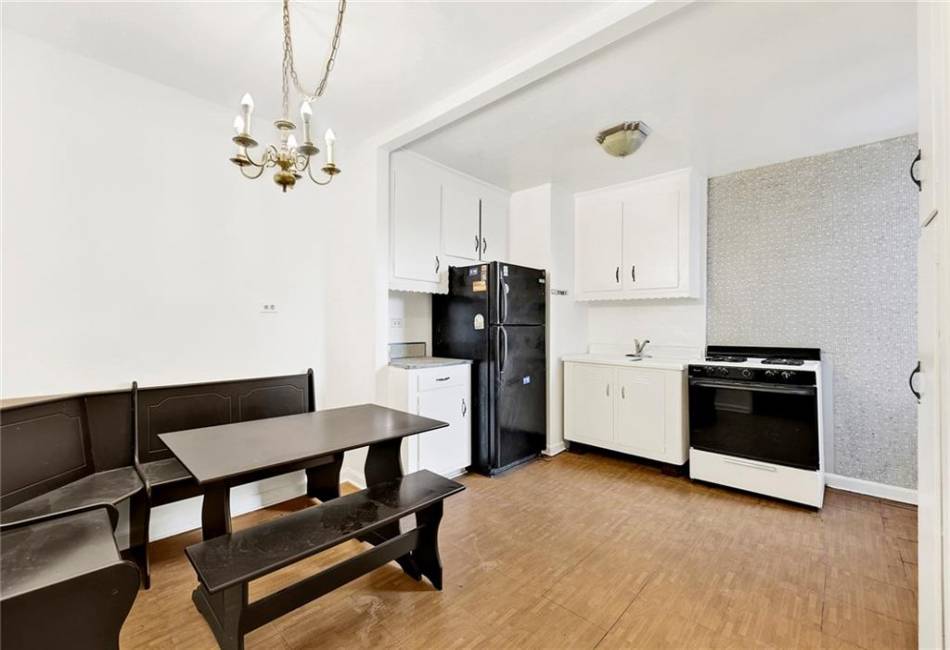 2250 Brigham Street, Brooklyn, New York 11229, 2 Bedrooms Bedrooms, ,1 BathroomBathrooms,Residential,For Sale,Brigham,488872