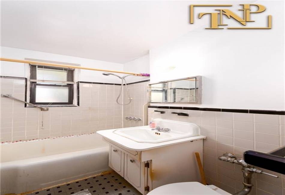 2229 Knapp Street, Brooklyn, New York 11229, 3 Bedrooms Bedrooms, ,1 BathroomBathrooms,Residential,For Sale,Knapp,484951
