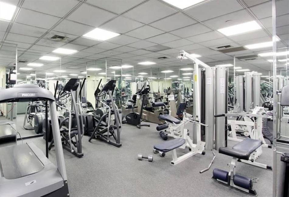 215 95th Street, Manhattan, New York 10025, 1 Bedroom Bedrooms, ,1 BathroomBathrooms,Residential,For Sale,95th,488917