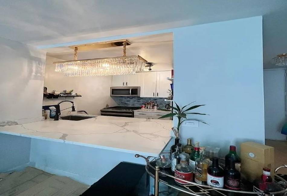 215 95th Street, Manhattan, New York 10025, 1 Bedroom Bedrooms, ,1 BathroomBathrooms,Residential,For Sale,95th,488917