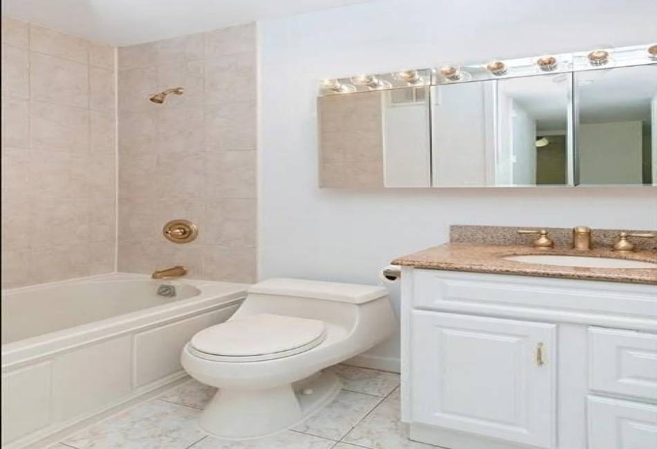 215 95th Street, Manhattan, New York 10025, 1 Bedroom Bedrooms, ,1 BathroomBathrooms,Residential,For Sale,95th,488917